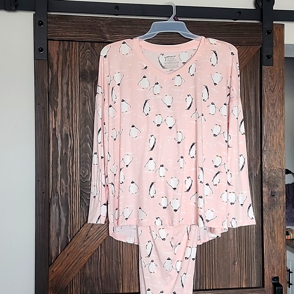 Penguin pajama set